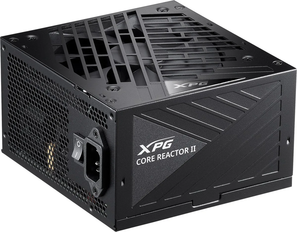 COREREACTOR II 750W power supply unit 20+4 pin ATX ATX de ADATA, Noir – jaquette