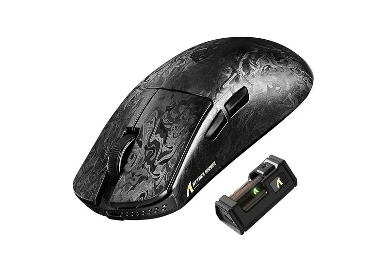 R11Ultra 8K Kohlefaser kabellose Gaming-Maus mit 42000 DPI Gaming-Maus (kabelgebunden, Bluetooth, 2.4G, 8000 dpi, Kohlefaser-Design,kabellose,leicht,8k,2.0000 FPS) by Attack Shark, Black – cover
