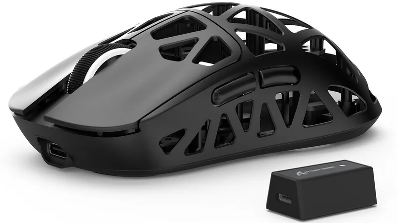 R2 Kabellose Gaming-Maus aus Magnesiumlegierung, 8KHz, 48g Gaming-Maus (2.4G, Bluetooh, USB-C, PixArt PAW3950-Sensor,48g,8000hz,Magnesiumlegierung) by Attack Shark, Black – cover