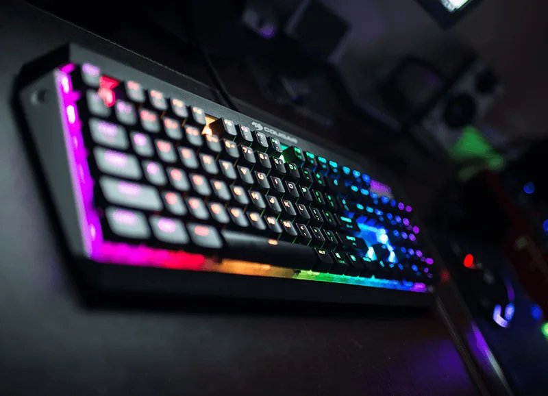 Gaming Tastatur Attack X3 RGB Mech. Cherry MX silber by Cougar – cover