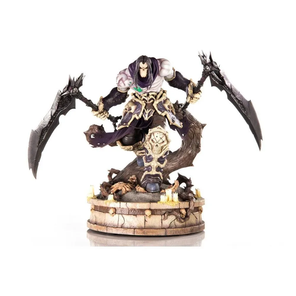 Death Darksiders 36 Cm Figur fra First 4 Figures – cover