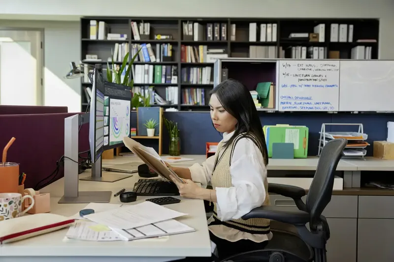 Series 7 Pro 724pn - WUXGA 100hz Monitor - 16:10 - 24 inch - Zilver de HP, Noir – jaquette 2 sur 3