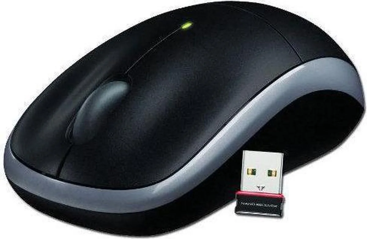 Wireless M180 Mouse från Logitech, Svart – omslag