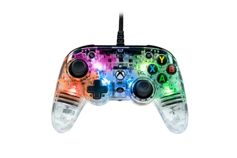 NACON Xbox Compact Controller PRO [Off. lizenz./RGB-Color] Xbox One-Controller by Nacon – cover