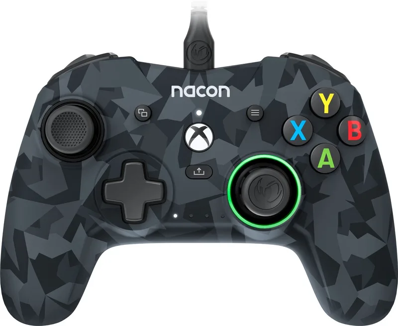 Revolution X - Official Licensed Bedrade Controller - Xbox Series X | S van Nacon, Urban Camo – cover
