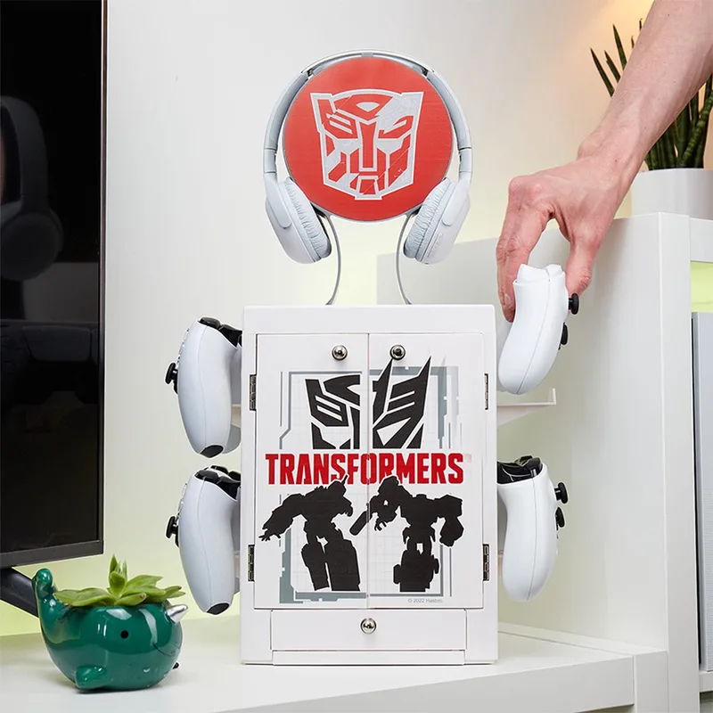 Transformers Inspired Gaming Locker voor 4 Controllers - 10 Games - Koptelefoon by Numskull Games, Multicolour – cover