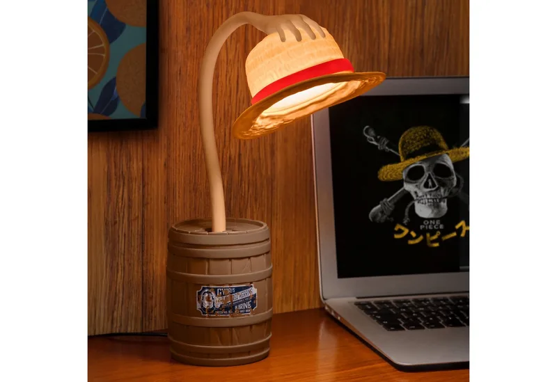 One Piece Lamp - Strawhat Posable Light by Paladone – cover 3 of 5