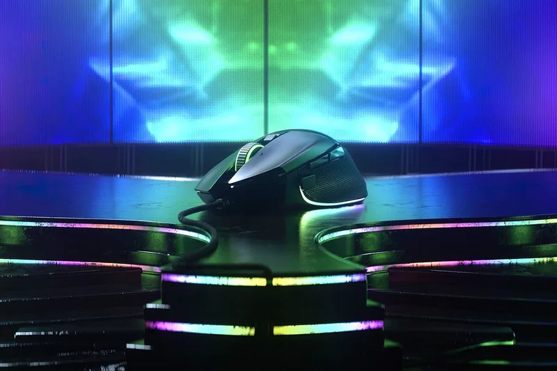 Basilisk V3 - Gaming Muis - RGB - Programmeerbaar - 26.000 DPI de Razer, Noir – jaquette