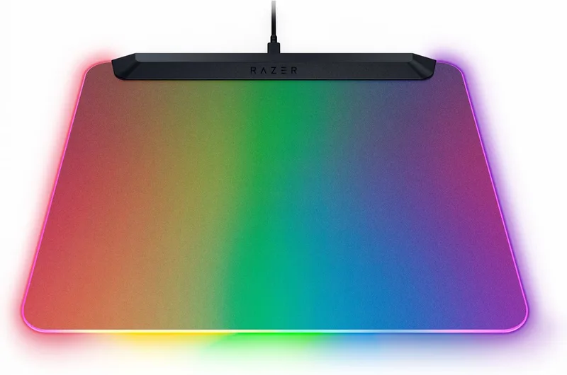 Firefly V2 Pro - Gaming Muismat - Chroma RGB LED Backlit - 15 Instelbare Lichtzones van Razer, Zwart – cover