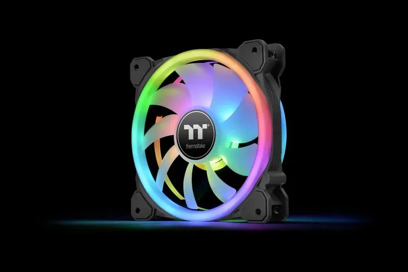 SWAFAN 14 RGB van Thermaltake – cover 2 van 2