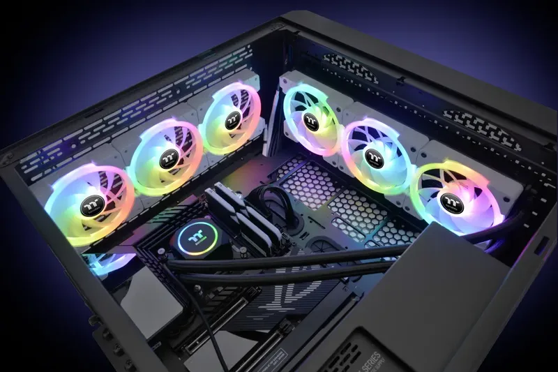 SWAFAN EX12 van Thermaltake – cover 2 van 3